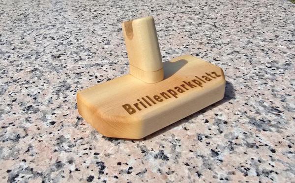 Brillenständer aus Ahornholz von mARTinWood