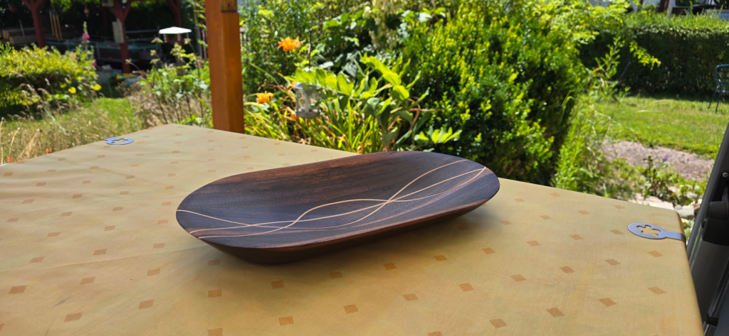 Handgefertigte Schale aus Indian Laurel von mARTinWood