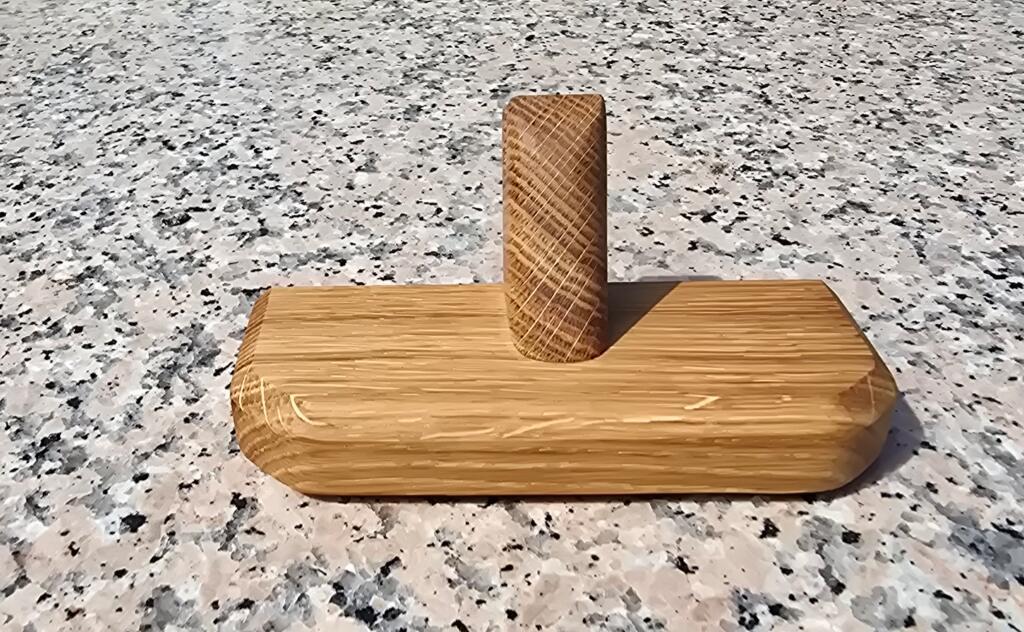 Handgefertigte Brillenablage aus Eichenholz