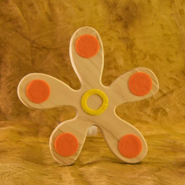 Dekoblume mit Filzapplikation